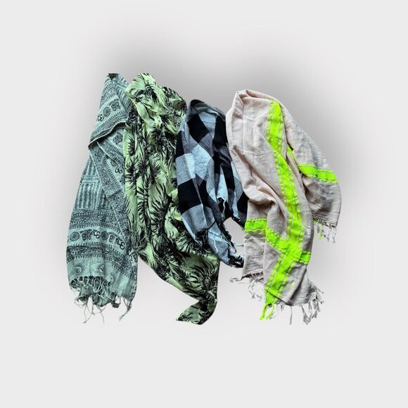 Vintage Scarves - Lot of 4 - Picture 1 of 2